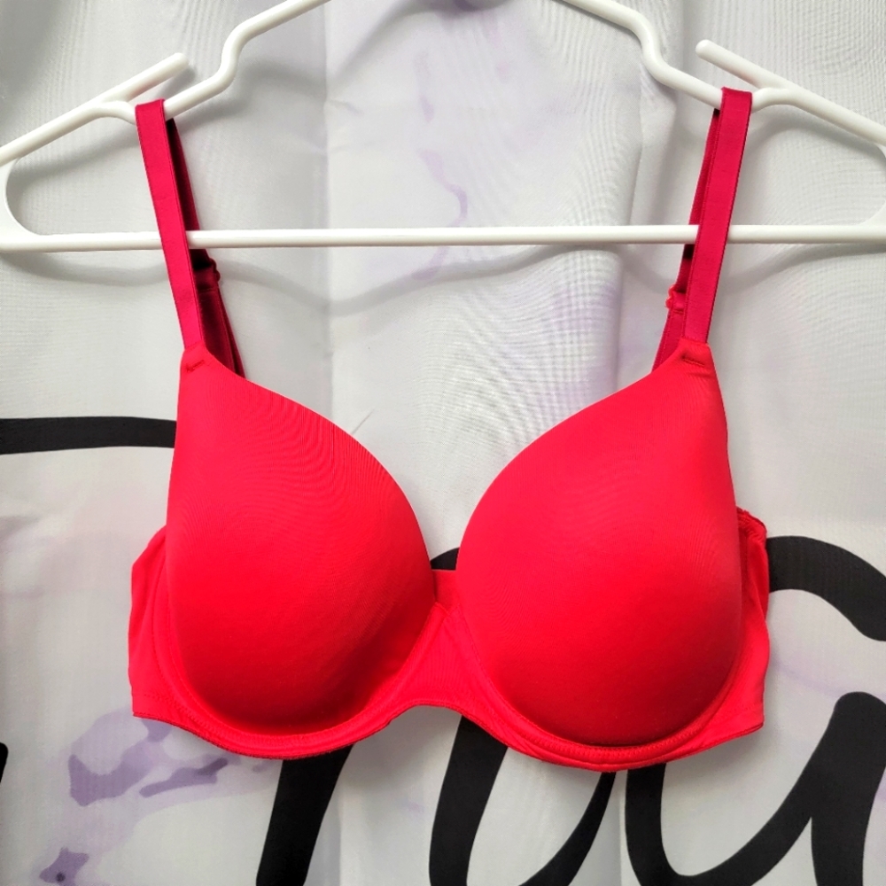 Pink-Victoria's Secret Bra